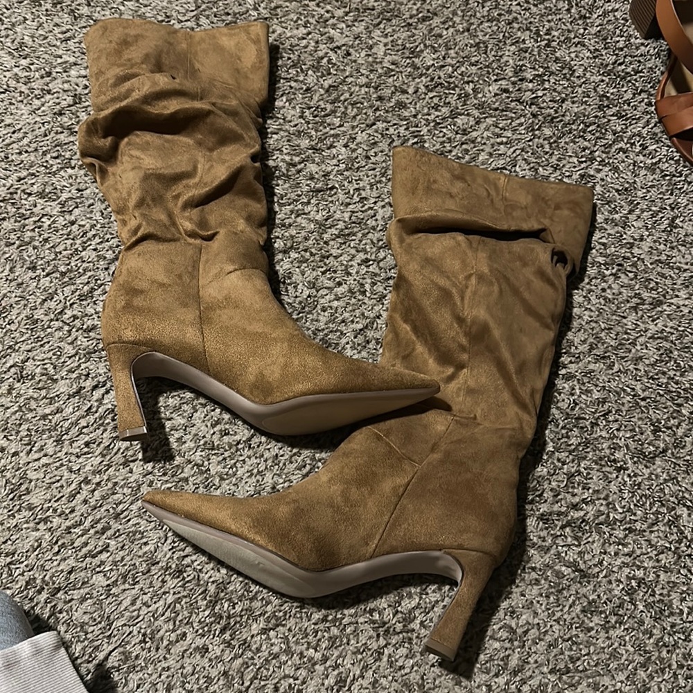 Women’s camel calf height, heel boot